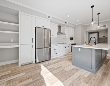 2113 Lake Village Drive - Photo Thumbnail 8