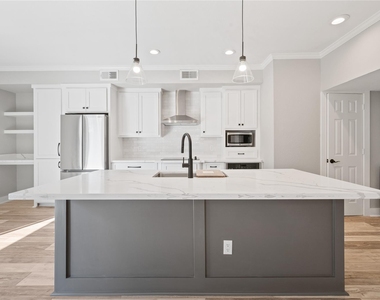 2113 Lake Village Drive - Photo Thumbnail 6