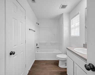 1714 Campos Court - Photo Thumbnail 11