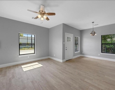 4631 Briscoe Street - Photo Thumbnail 6
