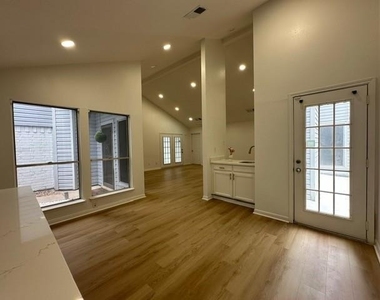 18322 Autumn Trails Lane - Photo Thumbnail 13