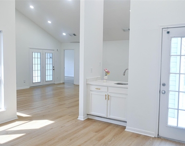 18322 Autumn Trails Lane - Photo Thumbnail 21