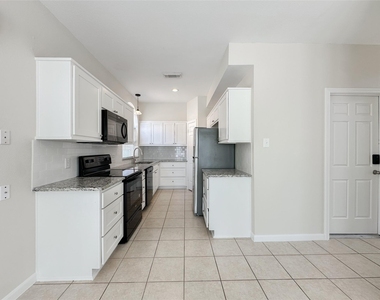 5515 Strack Road - Photo Thumbnail 11