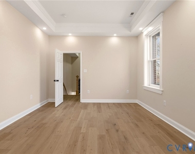 316 W Clay St - Photo Thumbnail 43