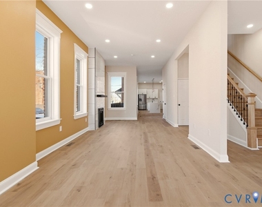 316 W Clay St - Photo Thumbnail 7