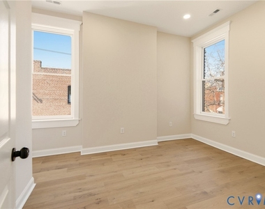 316 W Clay St - Photo Thumbnail 32