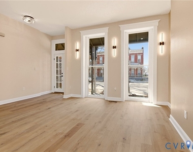 316 W Clay St - Photo Thumbnail 9
