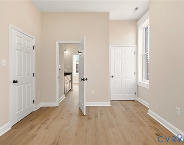 316 W Clay St - Photo Thumbnail 33