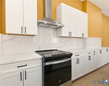 316 W Clay St - Photo Thumbnail 30