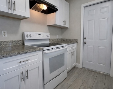12274 1st Street - Photo Thumbnail 3