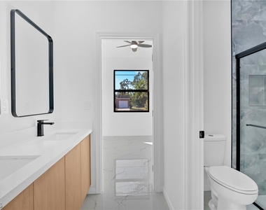 5231 6th Street W - Photo Thumbnail 11