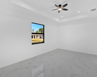 5231 6th Street W - Photo Thumbnail 18