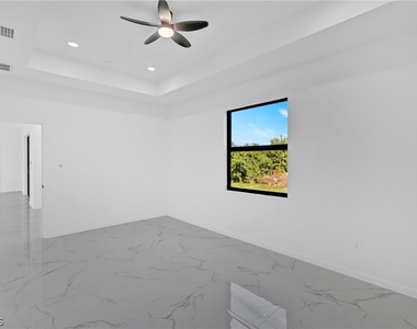 5231 6th Street W - Photo Thumbnail 19