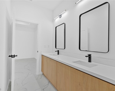 5231 6th Street W - Photo Thumbnail 22
