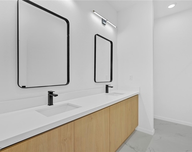 5231 6th Street W - Photo Thumbnail 21