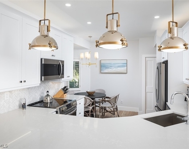 7638 Pebble Creek Circle - Photo Thumbnail 7