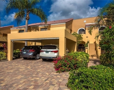 643 Beachwalk Circle - Photo Thumbnail 4