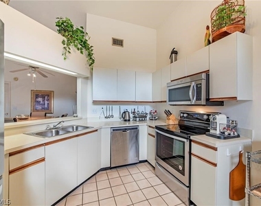 643 Beachwalk Circle - Photo Thumbnail 2