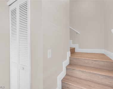 3921 Leeward Passage Court - Photo Thumbnail 18