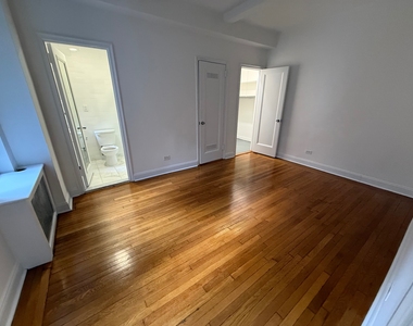 140 East 46th Street - Photo Thumbnail 2