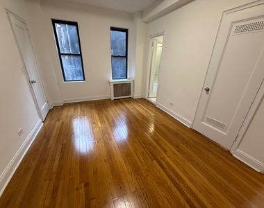 140 East 46th Street - Photo Thumbnail 6