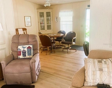 38210 Williams Aire Street - Photo Thumbnail 14
