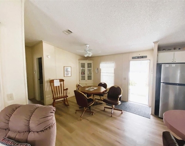 38210 Williams Aire Street - Photo Thumbnail 16