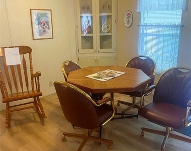 38210 Williams Aire Street - Photo Thumbnail 13