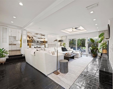 3301 W Morrison Avenue - Photo Thumbnail 24