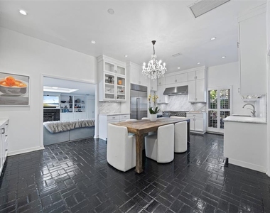 3301 W Morrison Avenue - Photo Thumbnail 16