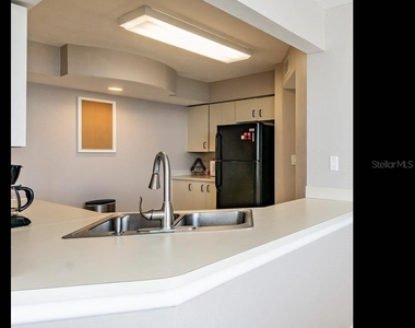 6081 Bahia Del Mar Circle - Photo Thumbnail 3