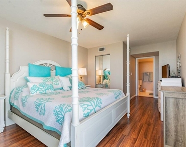 6081 Bahia Del Mar Circle - Photo Thumbnail 10