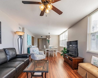 6081 Bahia Del Mar Circle - Photo Thumbnail 6