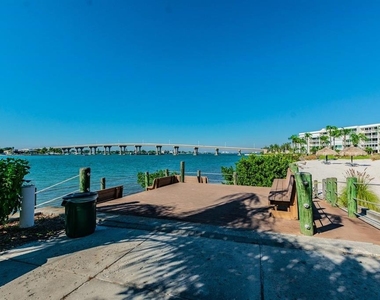 6081 Bahia Del Mar Circle - Photo Thumbnail 20