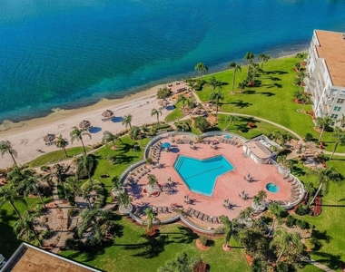 6081 Bahia Del Mar Circle - Photo Thumbnail 19