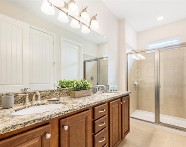 7763 Westland Drive - Photo Thumbnail 13