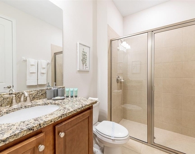 7763 Westland Drive - Photo Thumbnail 10