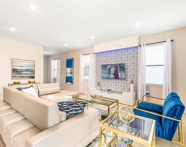 7763 Westland Drive - Photo Thumbnail 6