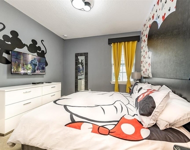 7763 Westland Drive - Photo Thumbnail 11
