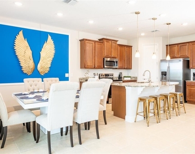 7763 Westland Drive - Photo Thumbnail 7