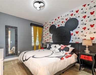 7763 Westland Drive - Photo Thumbnail 12