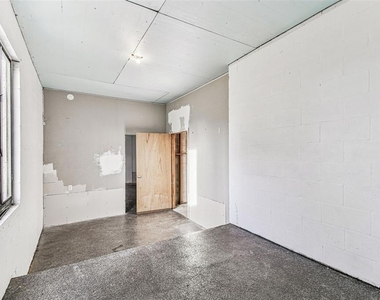 1734 Rumar Lane - Photo Thumbnail 20