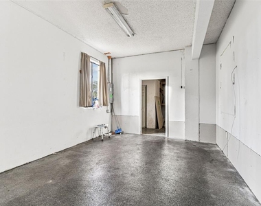 1734 Rumar Lane - Photo Thumbnail 17