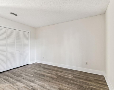 1734 Rumar Lane - Photo Thumbnail 68