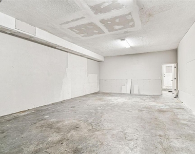 1734 Rumar Lane - Photo Thumbnail 12