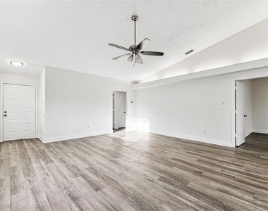 1734 Rumar Lane - Photo Thumbnail 36