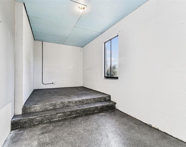 1734 Rumar Lane - Photo Thumbnail 18