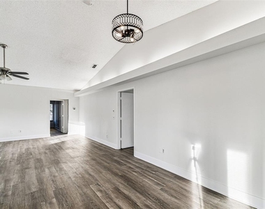 1734 Rumar Lane - Photo Thumbnail 42