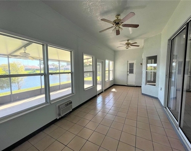 3913 Kiawa Drive - Photo Thumbnail 20