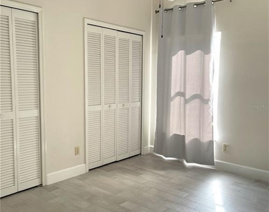 3913 Kiawa Drive - Photo Thumbnail 16